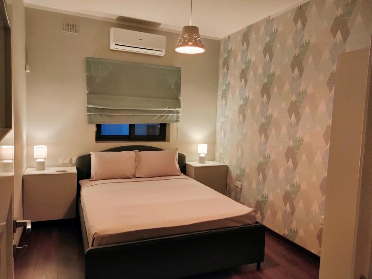 Mediterranean Abode - Spacious Apartment In Swieqi Is-Swieqi Esterno foto