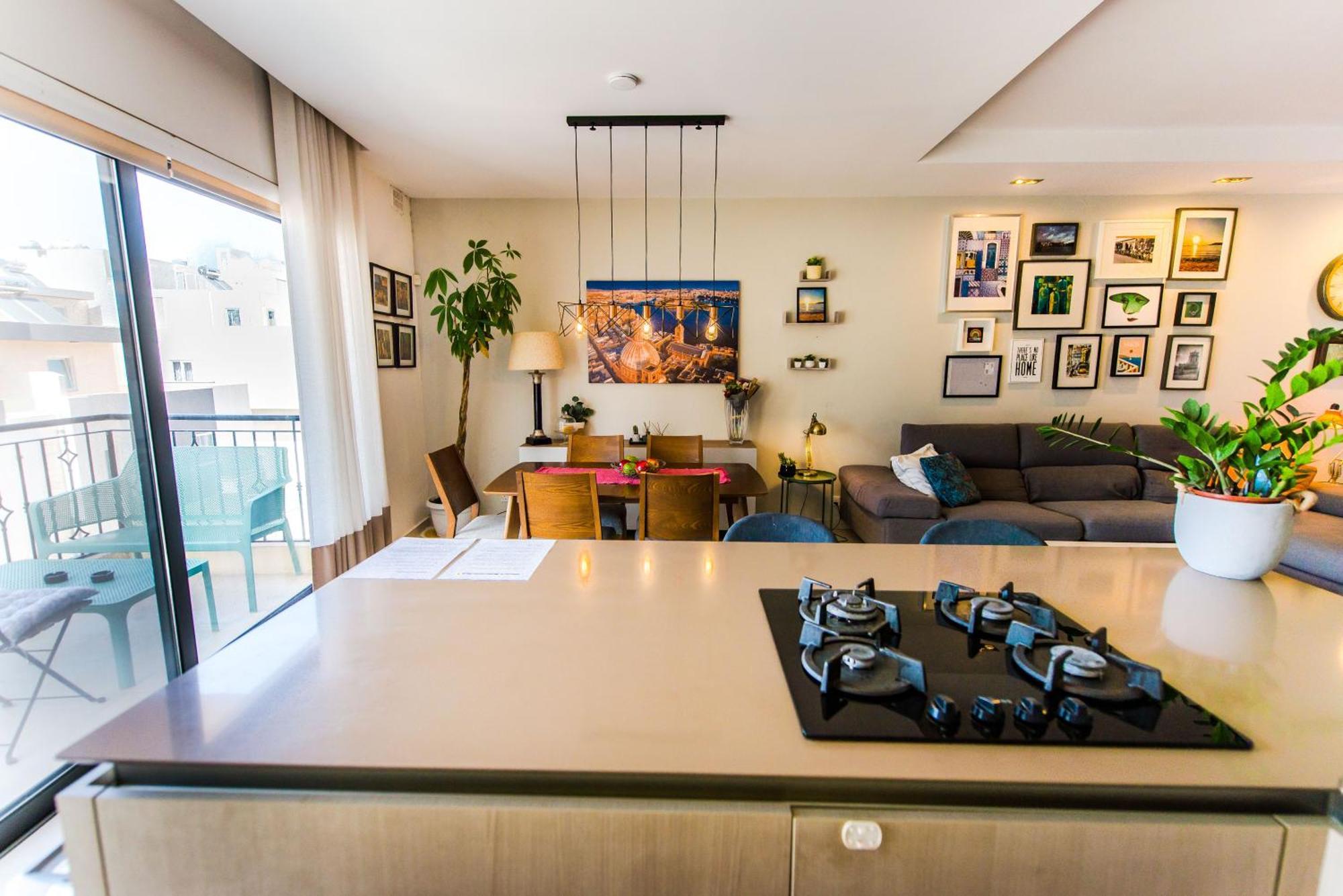 Mediterranean Abode - Spacious Apartment In Swieqi Is-Swieqi Esterno foto
